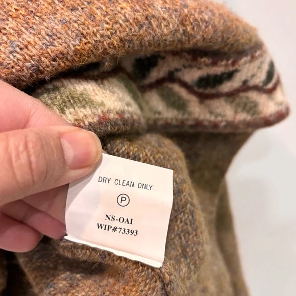 Vintage Woolrich Wool V-Neck Leaf Detail Khaki Sweater Women’s Size Medium - Picture 10 of 12